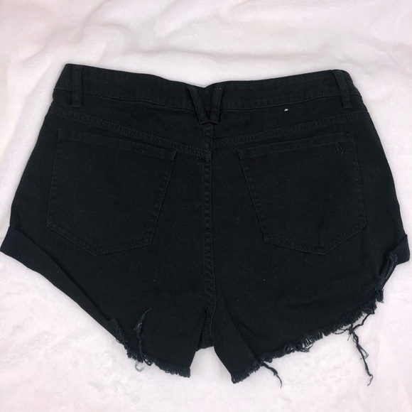 🎉CLEARANCE🎉 Volcom High-Waisted Jean Shorts - Picture 2 of 5